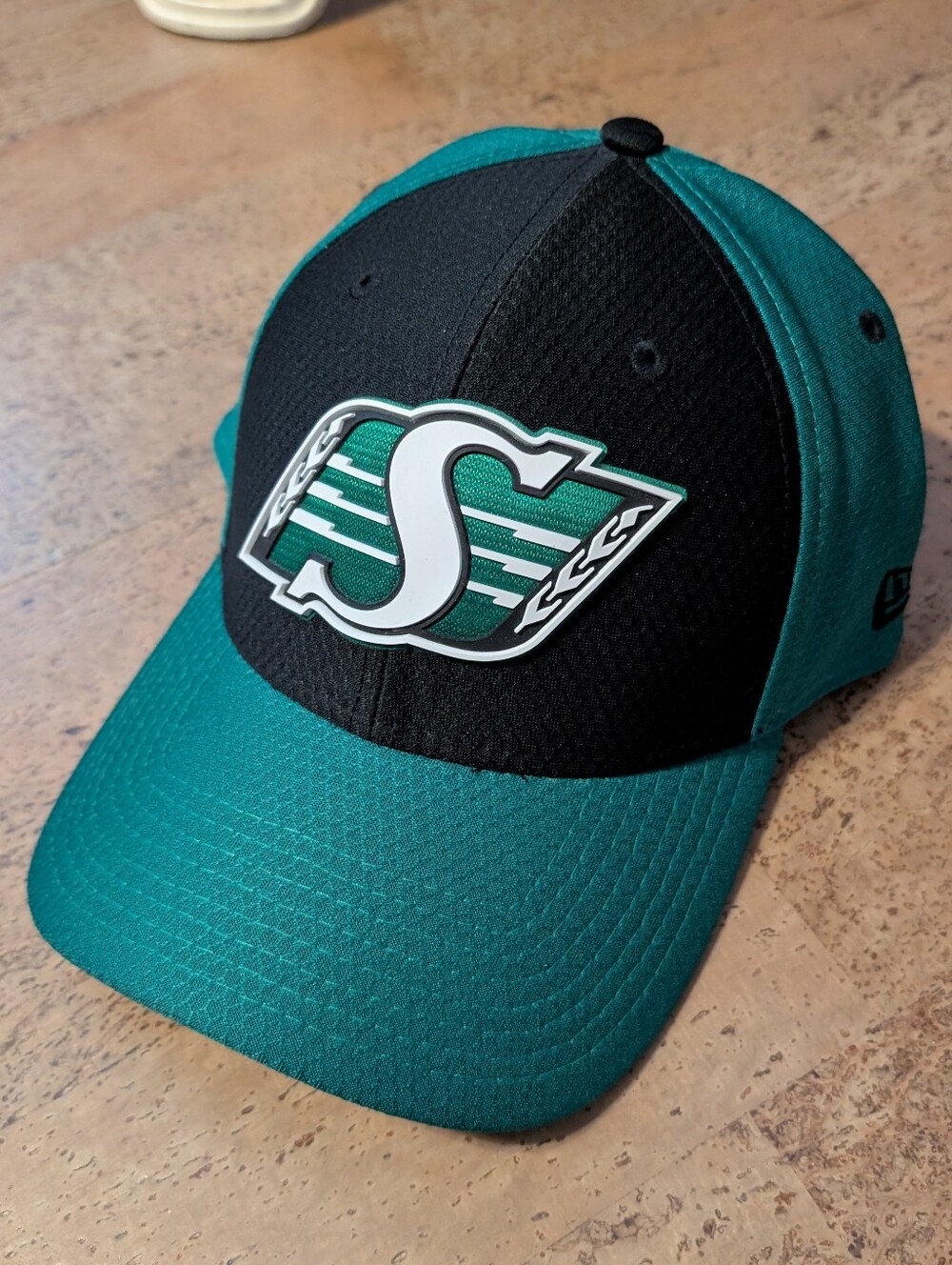 Saskatchewan Roughriders CFL New Era 39thirty 3930 Stretchfit Hat Cap Size L/XL